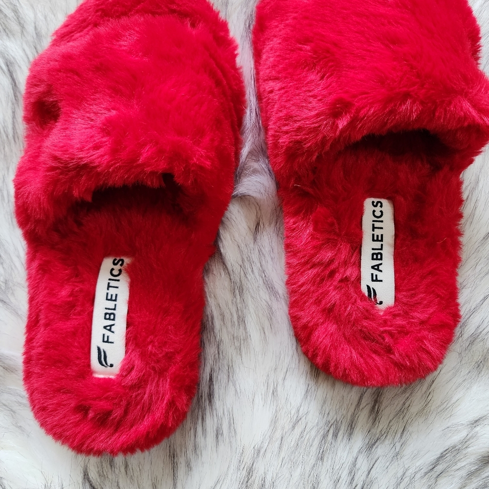Fabletics Fur Slippers - Picture 6 of 6
